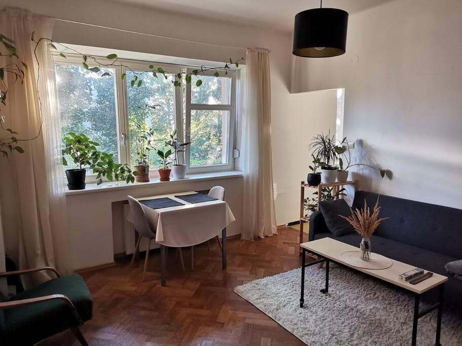 Cozy Studio In The City Centre Near Train Station Bratislava Exterior photo